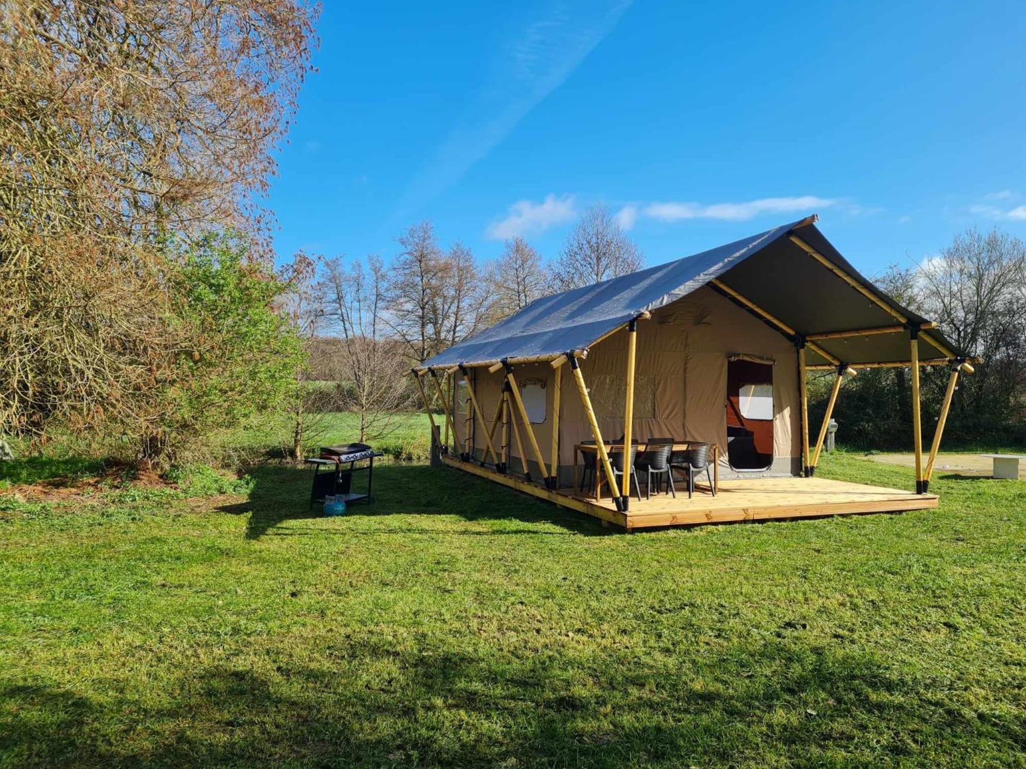 Camping De La Touche Ligueil Eksteriør bilde