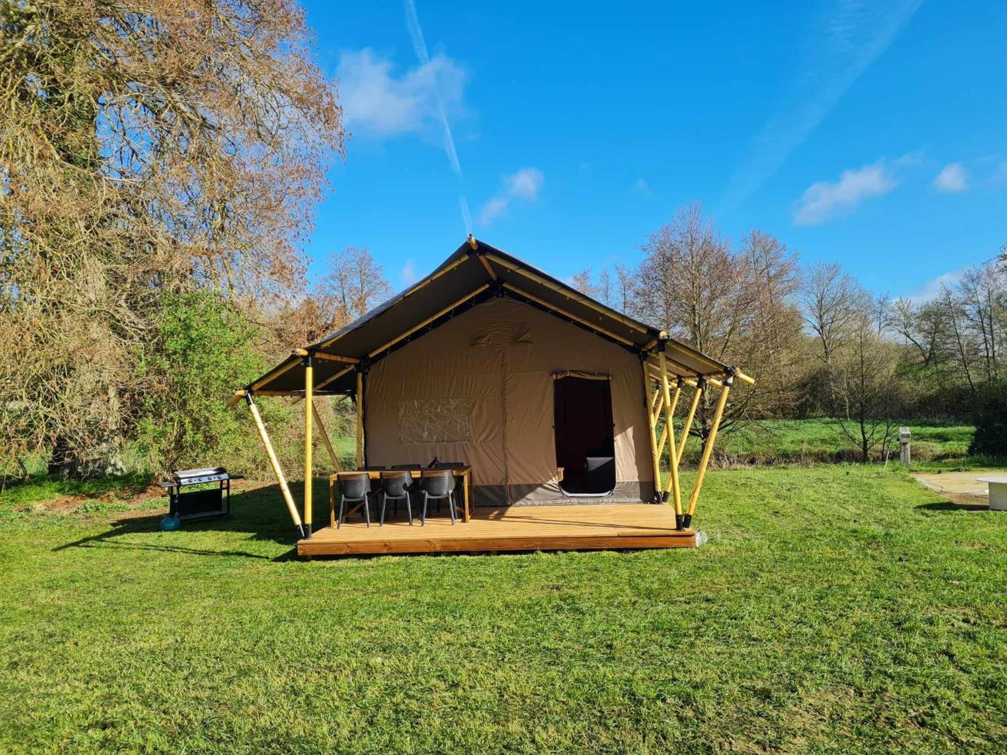 Camping De La Touche Ligueil Eksteriør bilde