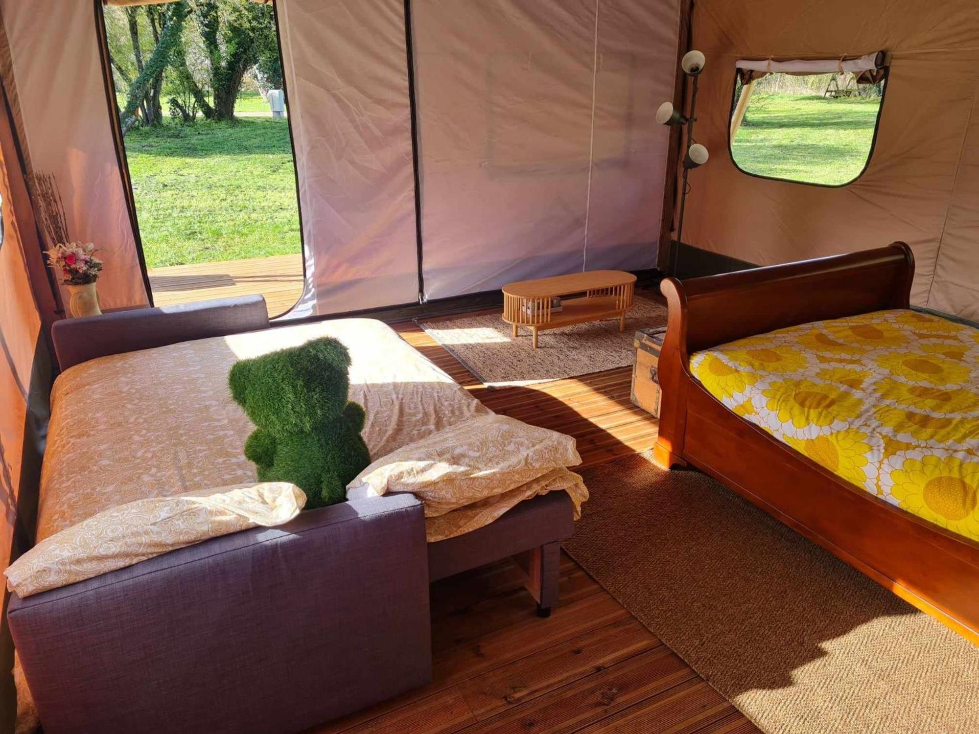 Camping De La Touche Ligueil Eksteriør bilde