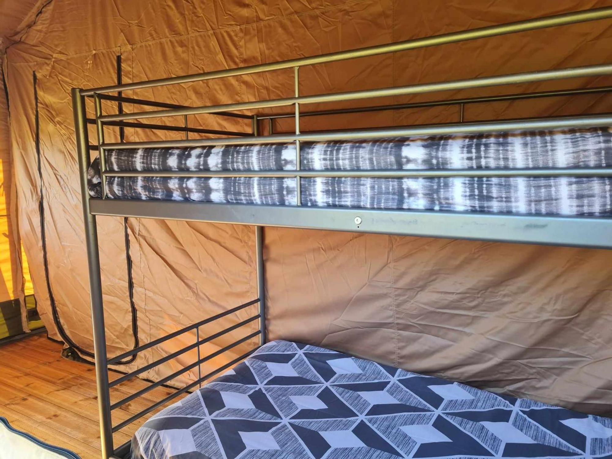 Camping De La Touche Ligueil Eksteriør bilde