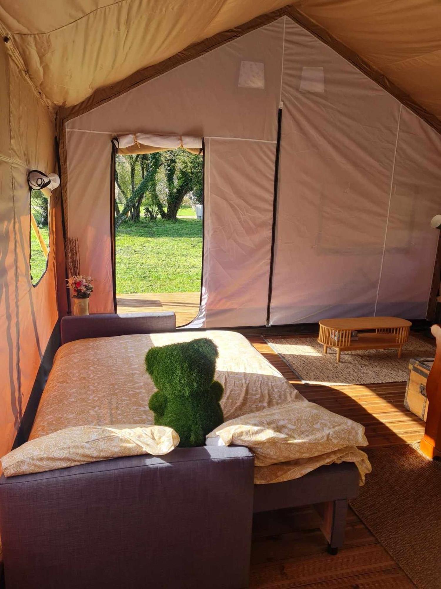 Camping De La Touche Ligueil Eksteriør bilde
