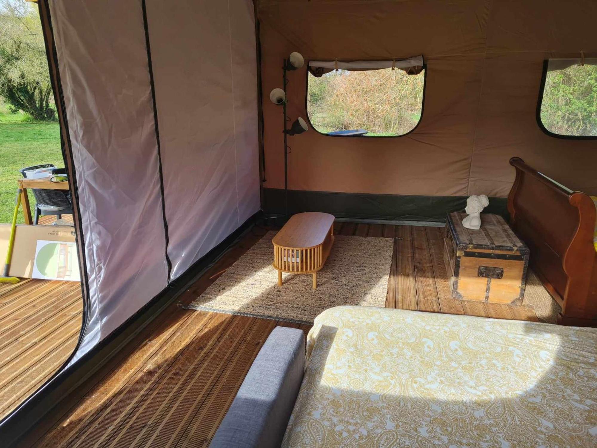 Camping De La Touche Ligueil Eksteriør bilde